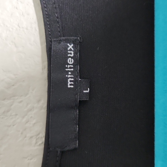 Mi Lieux Tank Top Womens Size M Chain Shoulder Sleeveless Shirt - Picture 2 of 8